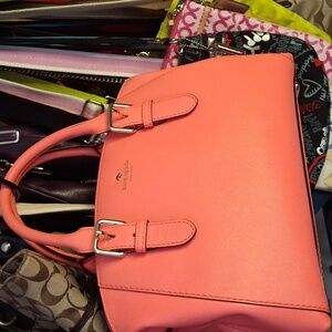 EUC KATE SPADE CORAL PINK LEATHER 2 WAY BAG